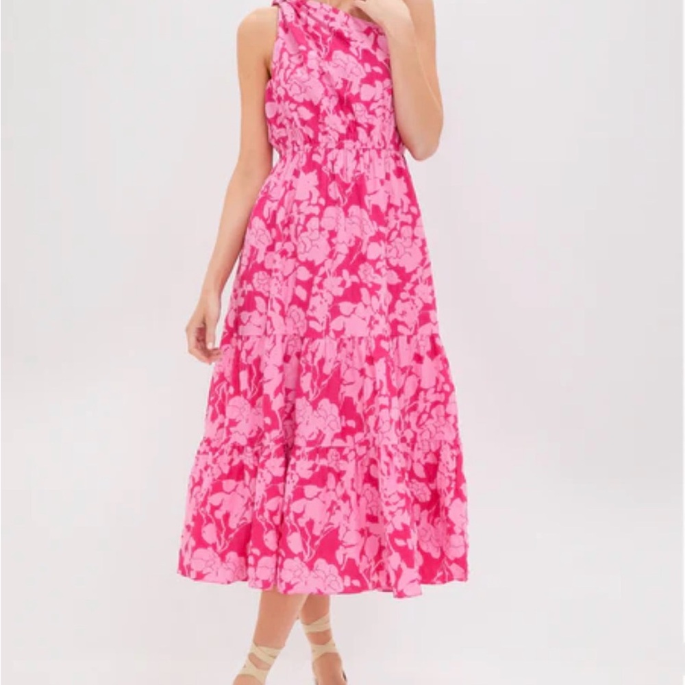 HYACINTH HOUSE
Pink Textured Floral One Shoulder Sybil Maxi Dress